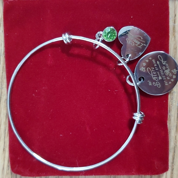 🎄5/$30🎄Bracelet - Picture 1 of 3